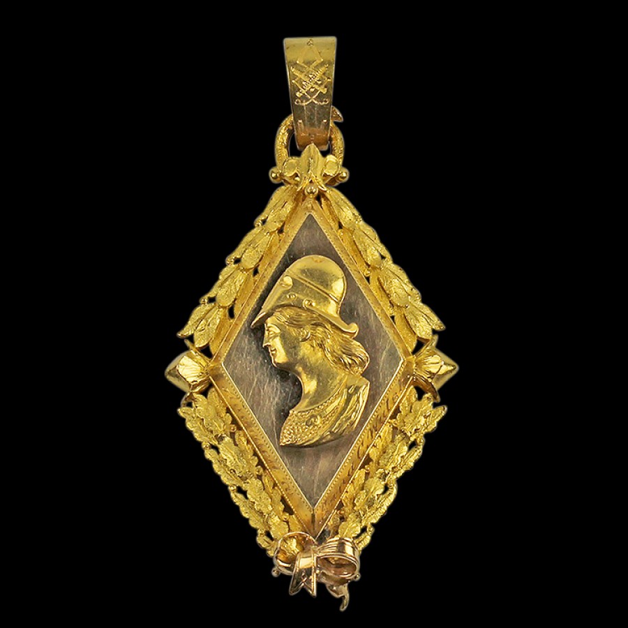 Estate PAGE Estate | Estate 14K Yellow Gold Portrait Award Pendant