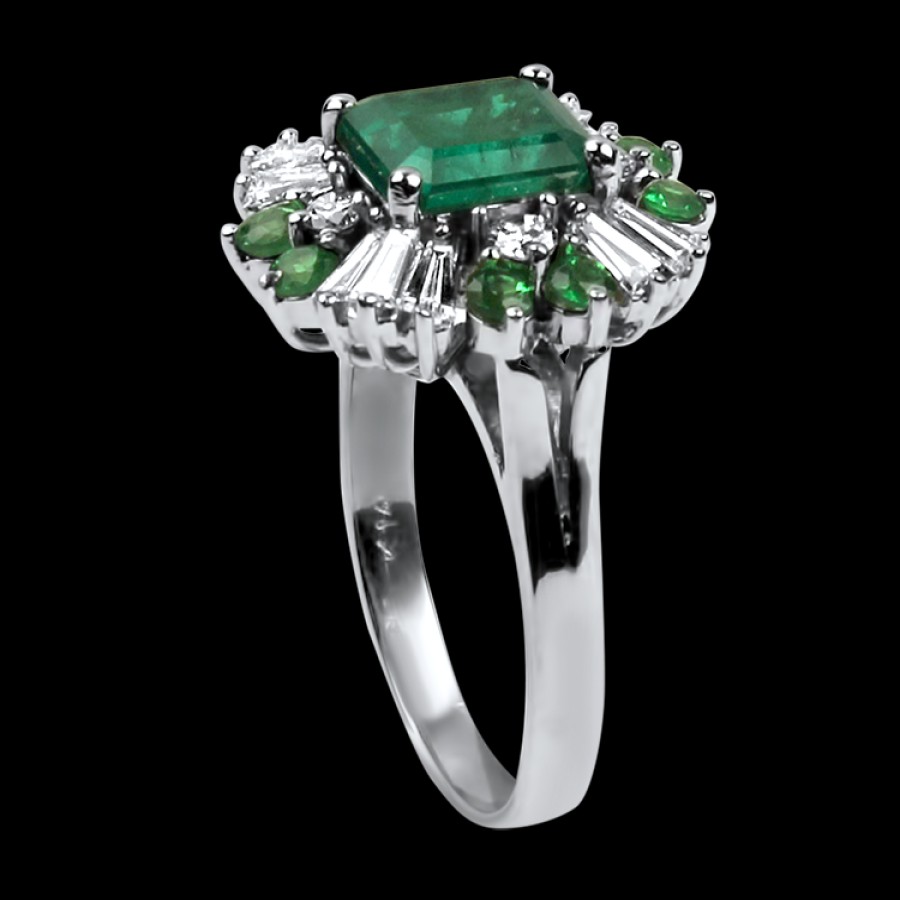 Estate PAGE Estate | Estate 14K White Gold Emerald & Diamond Ring