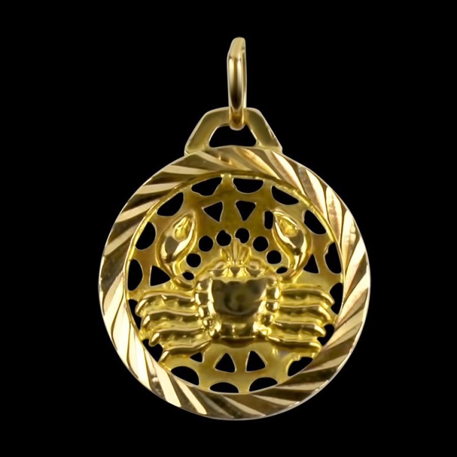 Estate PAGE Estate | Estate 18K Yellow Gold Cancer Zodiac Crab Pendant/Charm