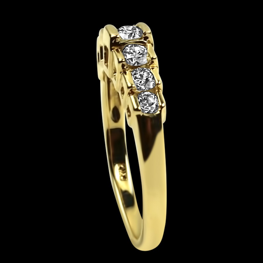 Estate PAGE Estate | Estate 14K Yellow Gold Step Design Diamond Ring