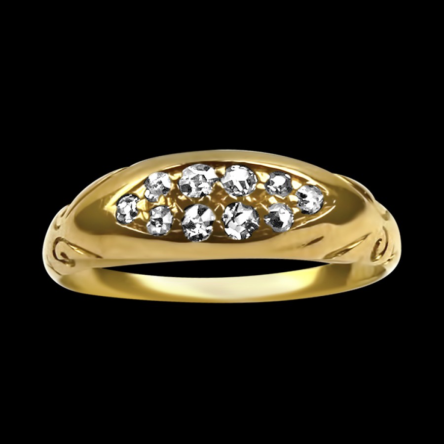 Estate PAGE Estate | Estate 18K Yellow Gold Antique Tapered Diamond Ring