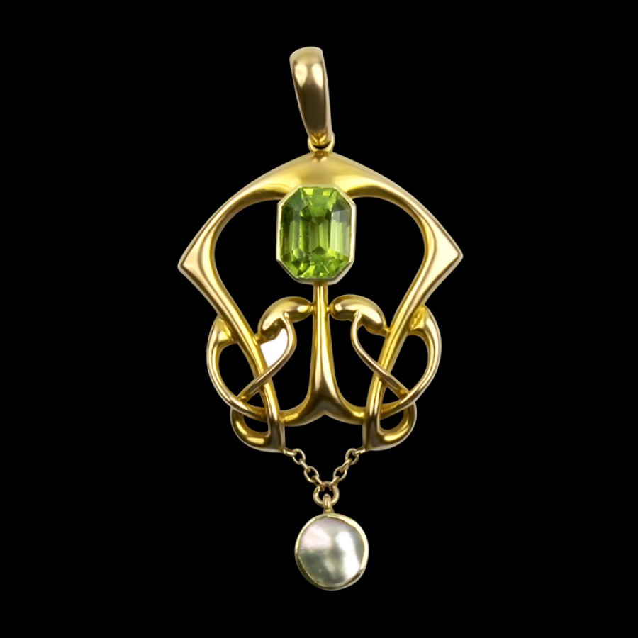 Estate PAGE Estate | Estate 15K Yellow Gold Peridot & Mother-Of-Pearl Pendant