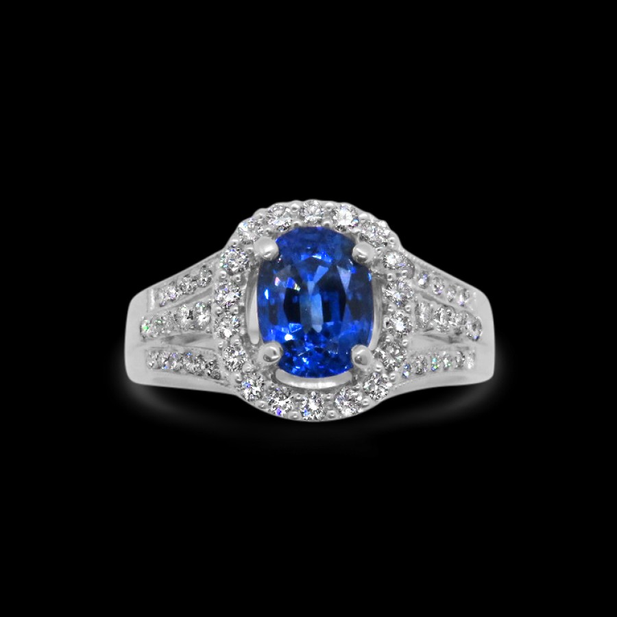 Estate PAGE Estate | Estate 18K White Gold Oval Blue Sapphire And Diamond Halo Ring